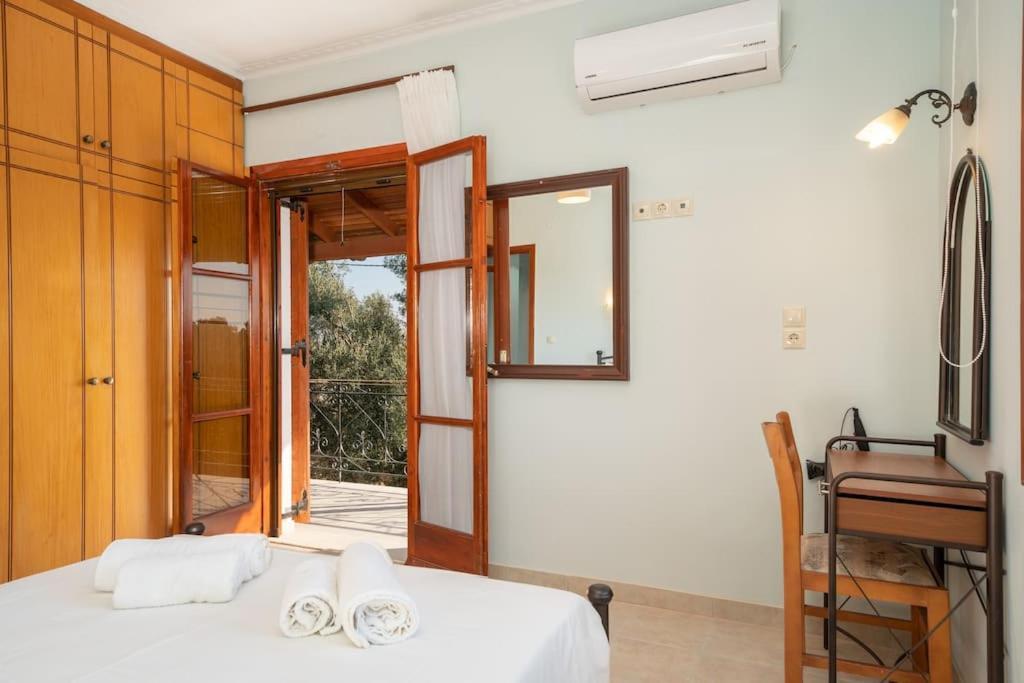 Afroditi Holiday Home- Green View Apartment Свороната Экстерьер фото